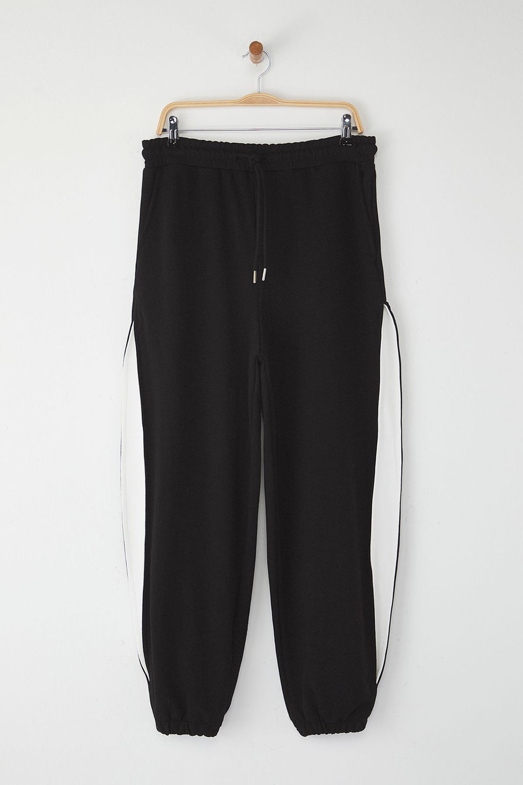 TRENDYOL MAN Siyah Un?sex Oversize/Genis Kesim Tas Panel Detayl? Esofman Alt? TMNSS25EA00004 - Trendyolmilla фото 6