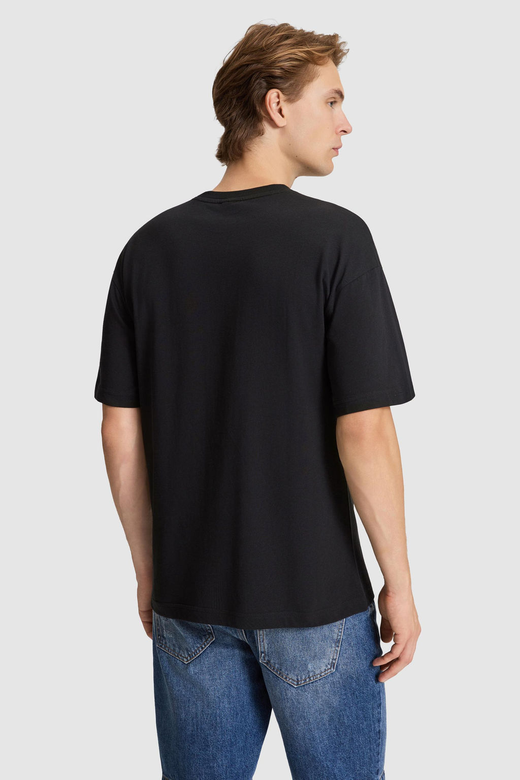 Erkek Siyah Comfort Fit Bisiklet Yaka Ti__rt