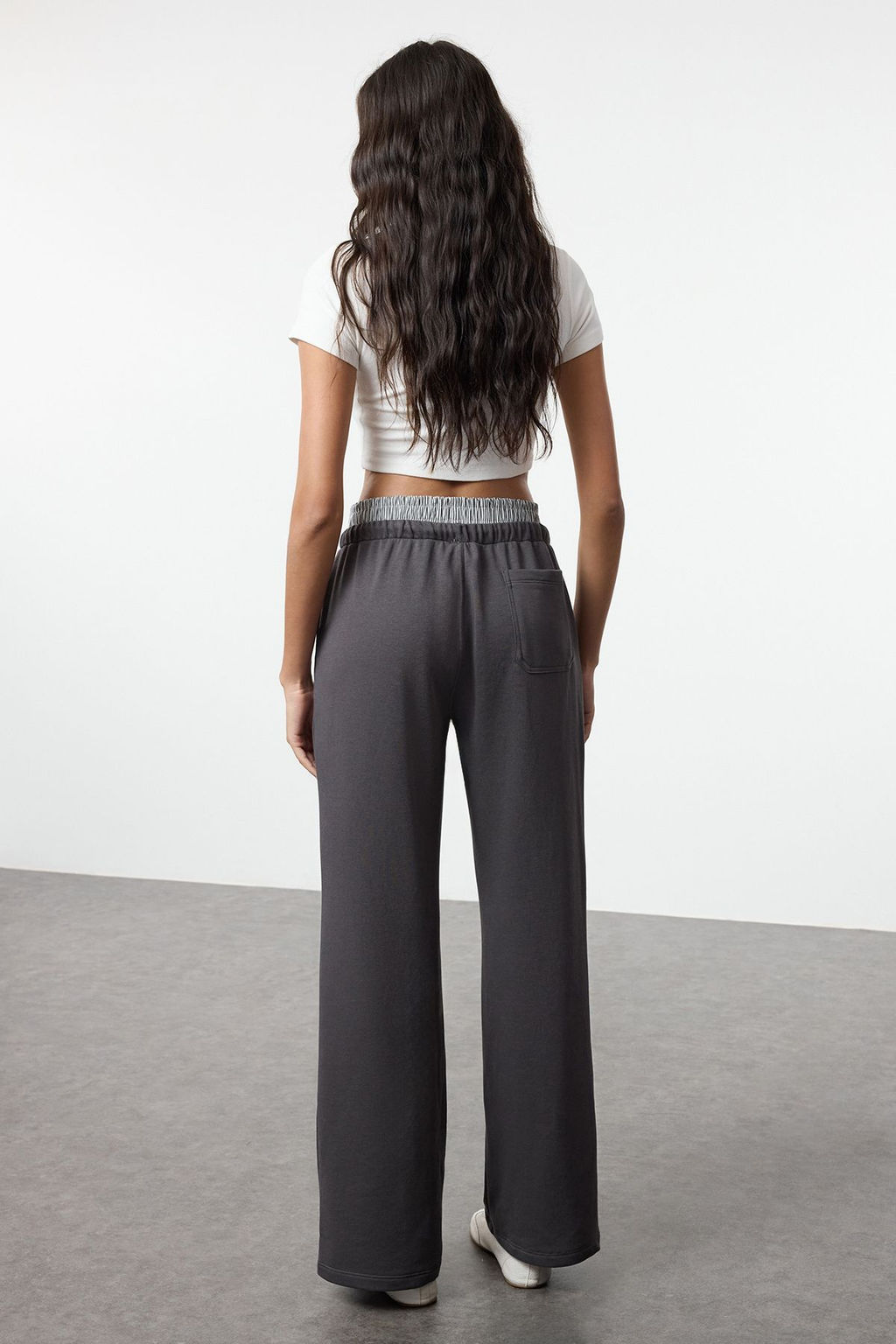 Antrasit Lastik Bel Detayl? Straight/Duz Kal?p Orme Esofman Alt? Pantolon TWOAW25EA00013 - Trendyolmilla фото 5