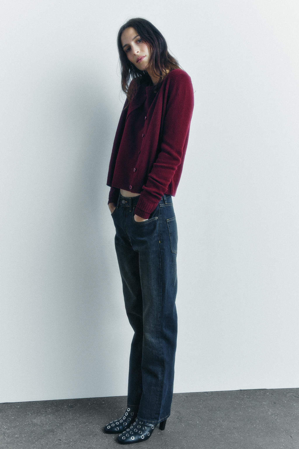 100% WOOL PLAIN KNIT CARDIGAN