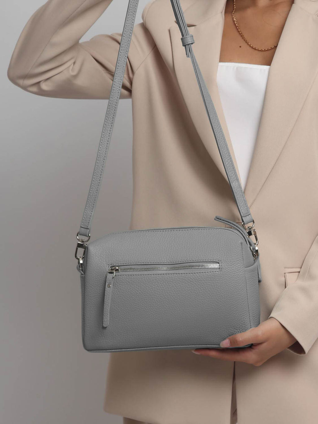 Женская кожаная сумка Richet 3176LN 830 Серый