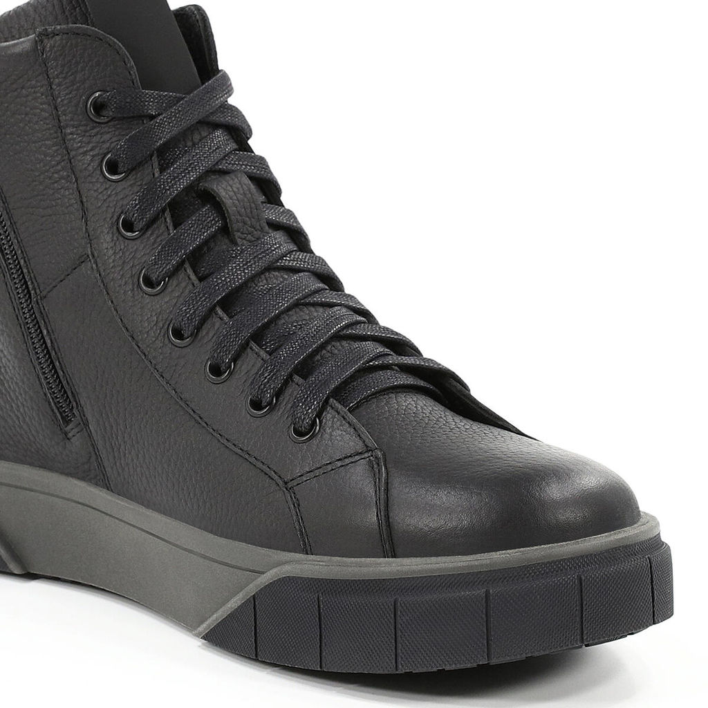 Ботинки мужские