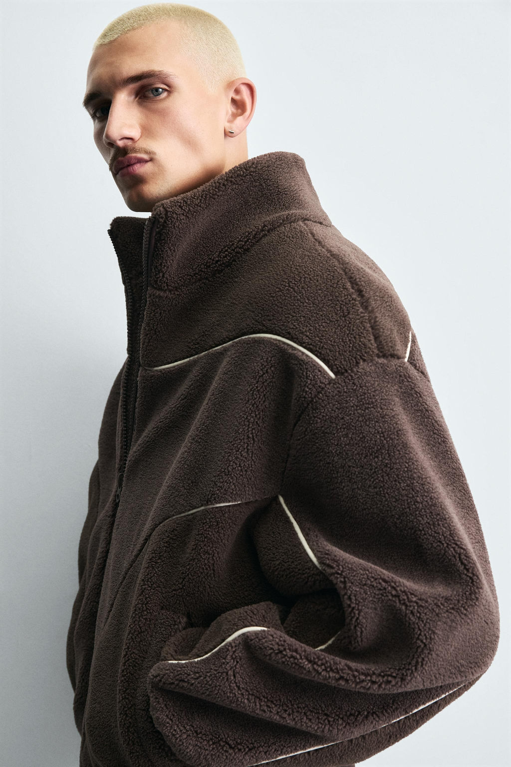 CONTRAST FAUX SHEARLING JACKET - Zara фото 5
