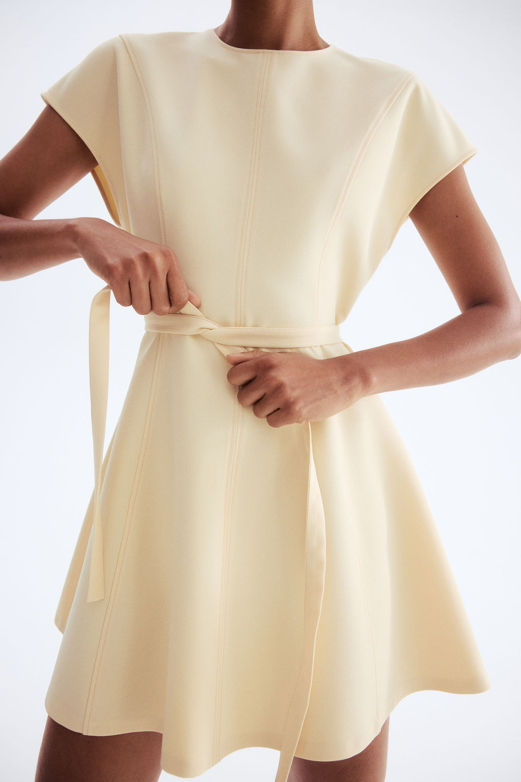 Vestido con cintur?n de anudar - H&m фото 3