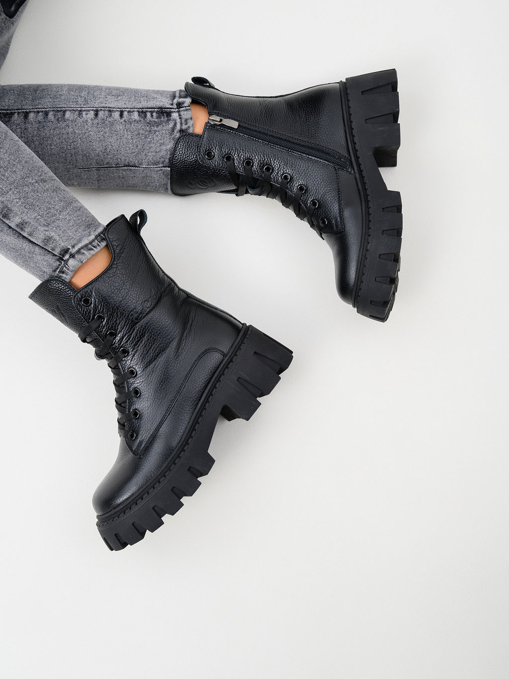 Ботинки 346.чанкиbl. Черный макс/Байка