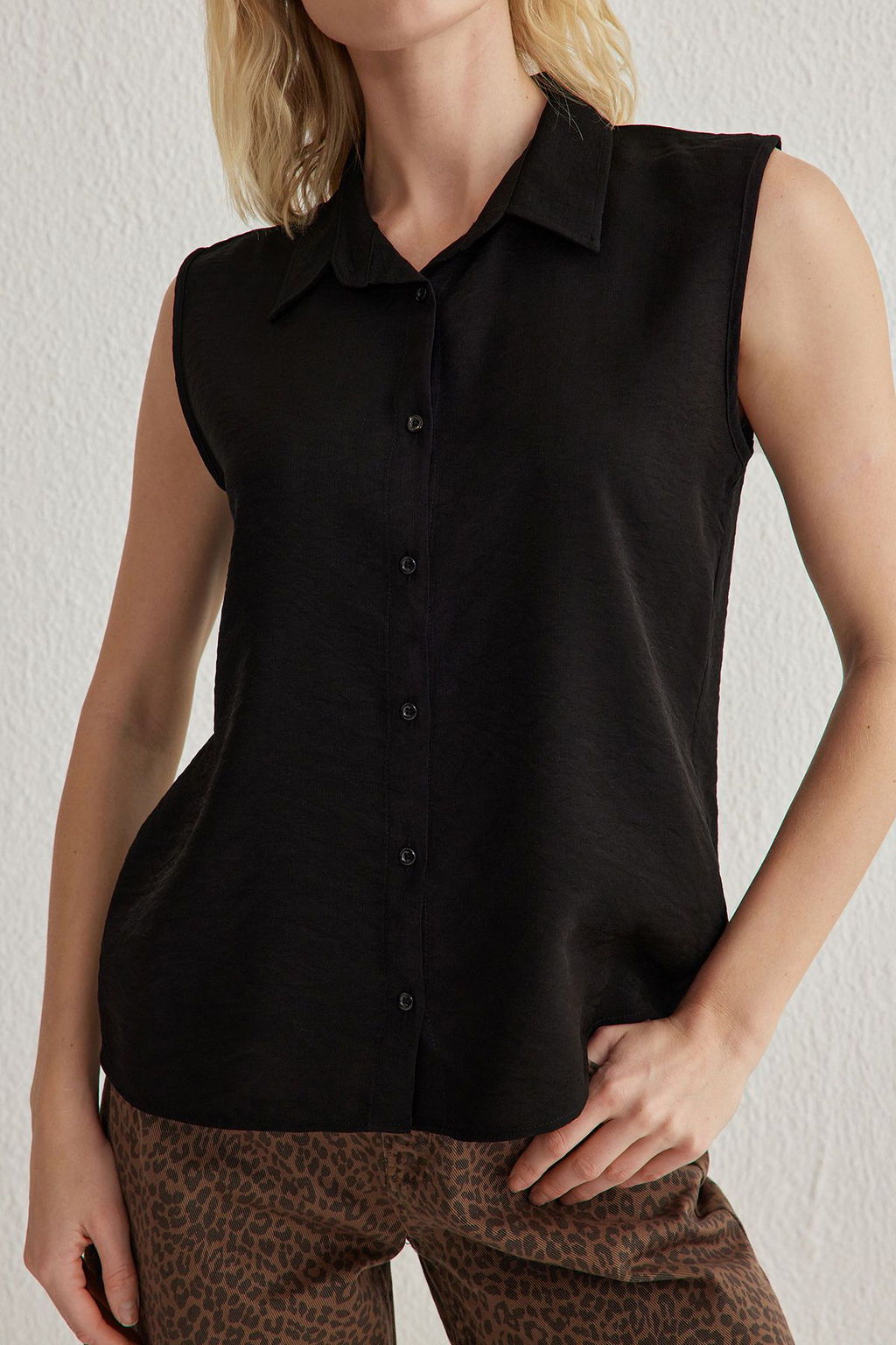 Pembe S?f?r Kol Keten Gorunumlu Regular Normal Kal?p Dokuma Gomlek TWOSS25GO00097