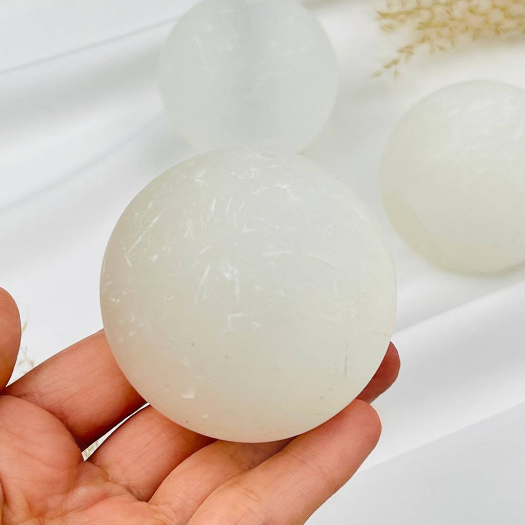 Свеча из Селенита