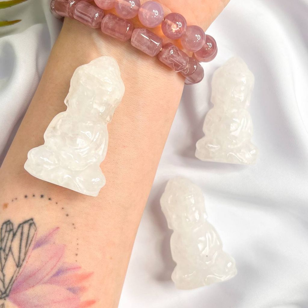 Фигурка "Будда" из молочного Кварца