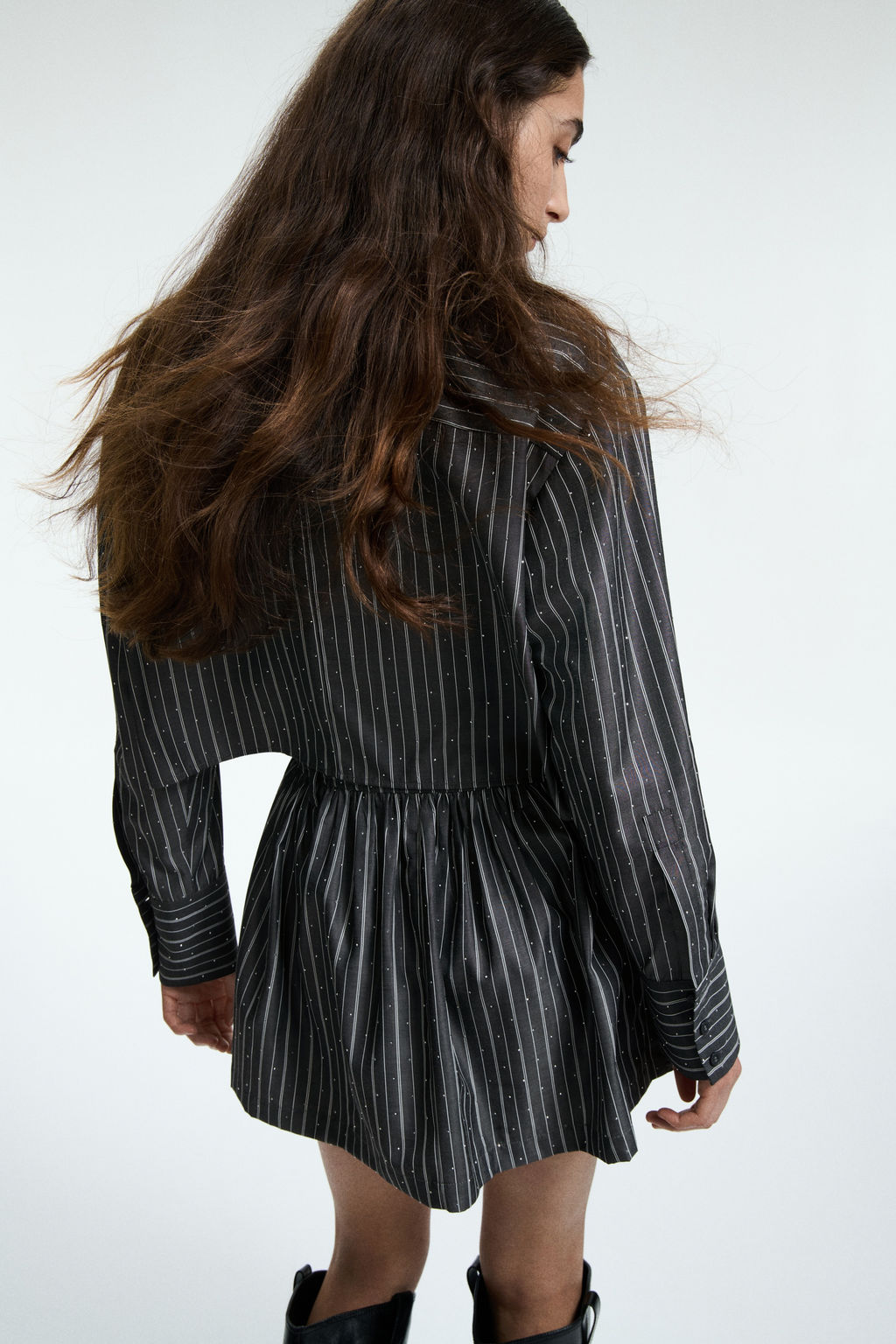 Camisa corta con detalles decorativos - H&m фото 4