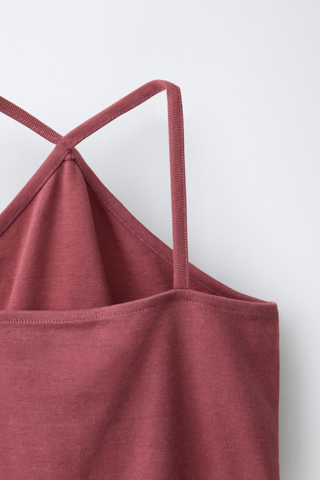 TOP CUELLO HALTER TACHAS / GRANATE - Zara фото 4