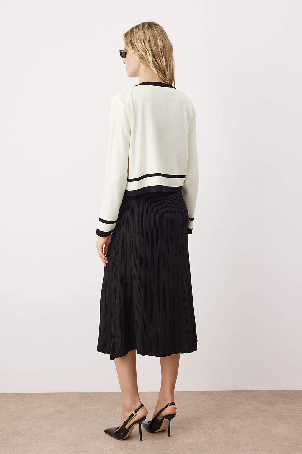 Siyah Renk Bloklu Midi A-line Triko H?rka-Elbise Tak?m TWOAW26EL00096 - Trendyolmilla фото 5