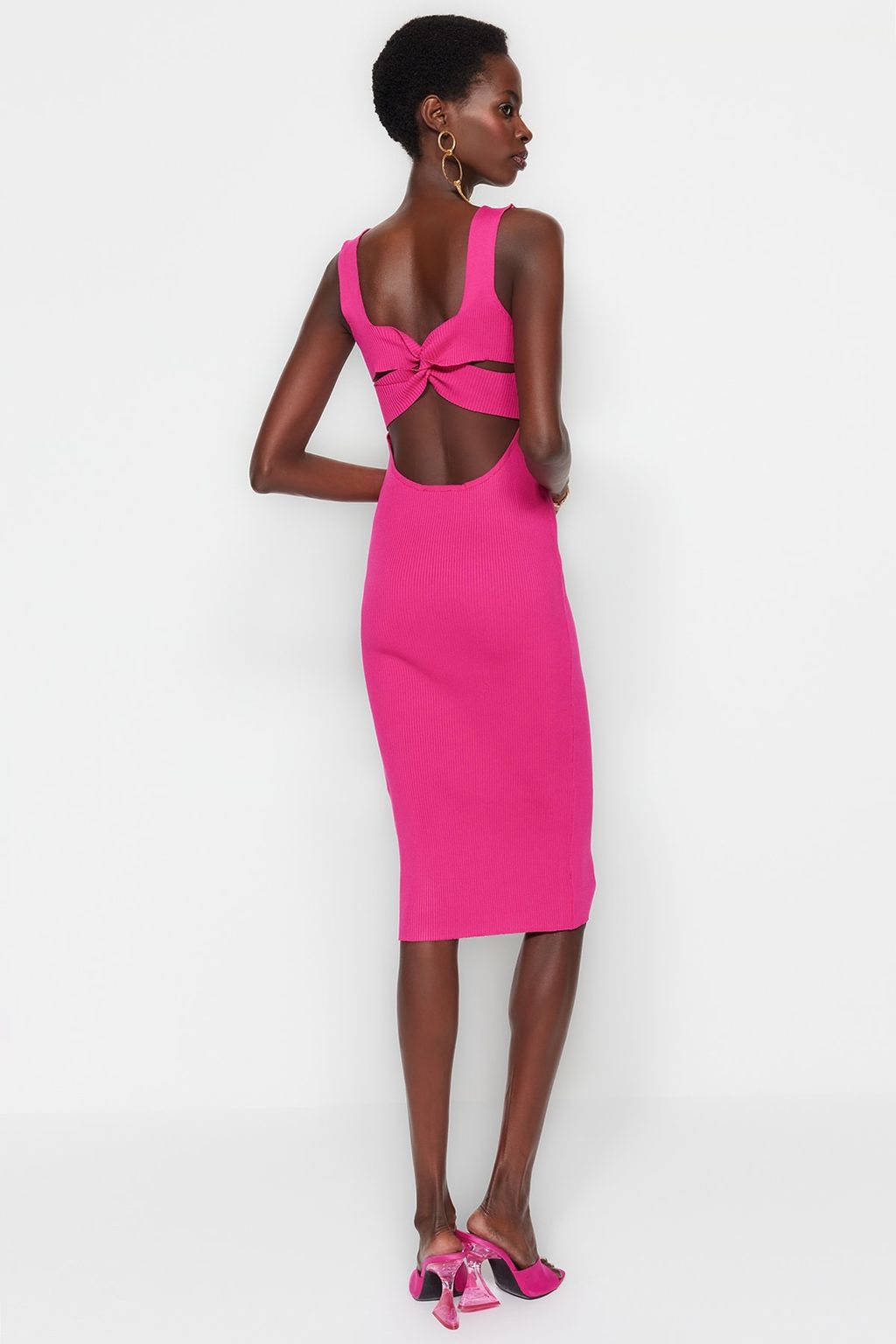 Pembe Vucuda Oturan Triko S?k Abiye Elbise TPRSS23EL00368 - Trendyolmilla фото 6