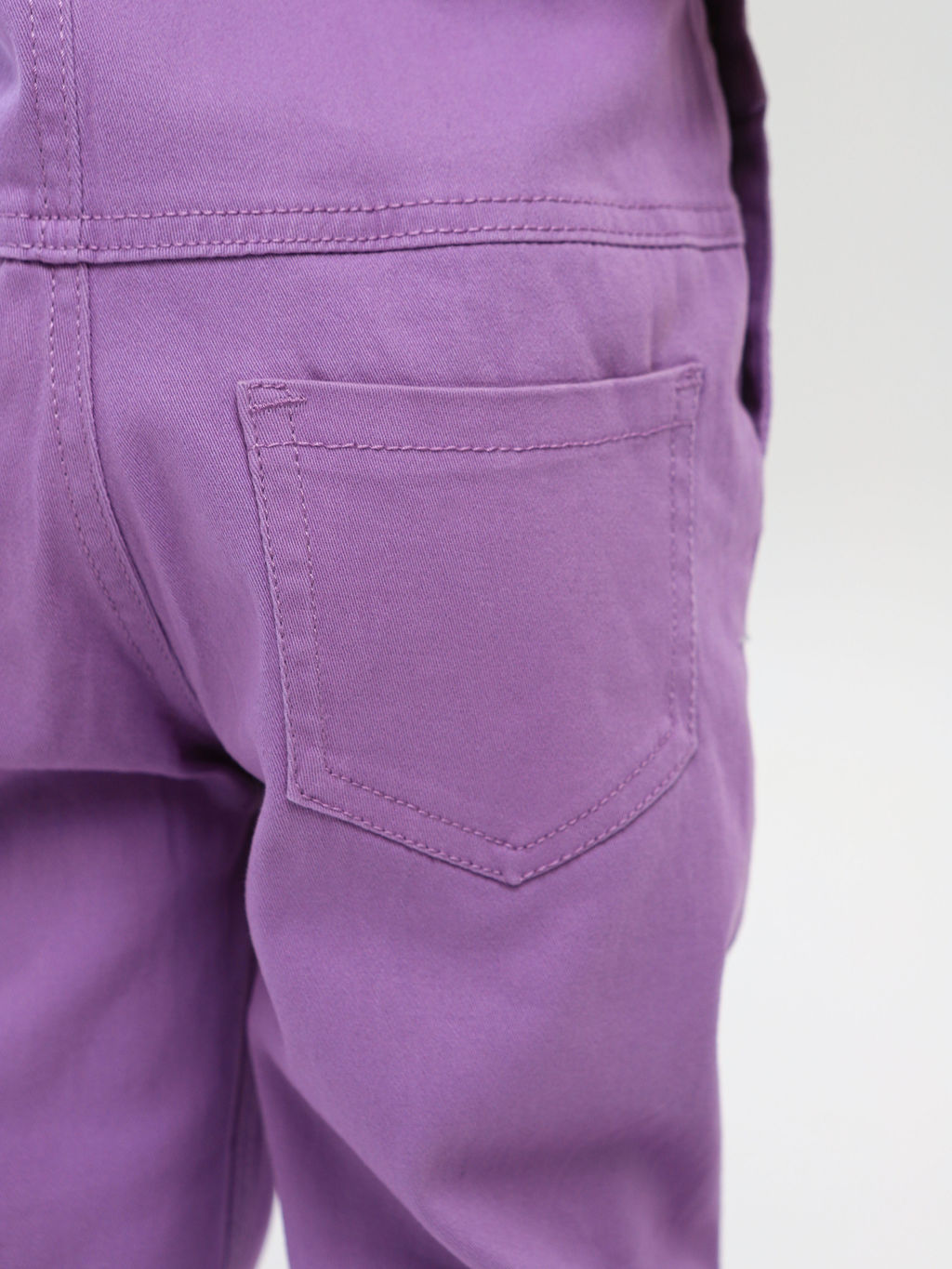 Полукомбинезон джинсовый для девочек - Синий мир фото 14