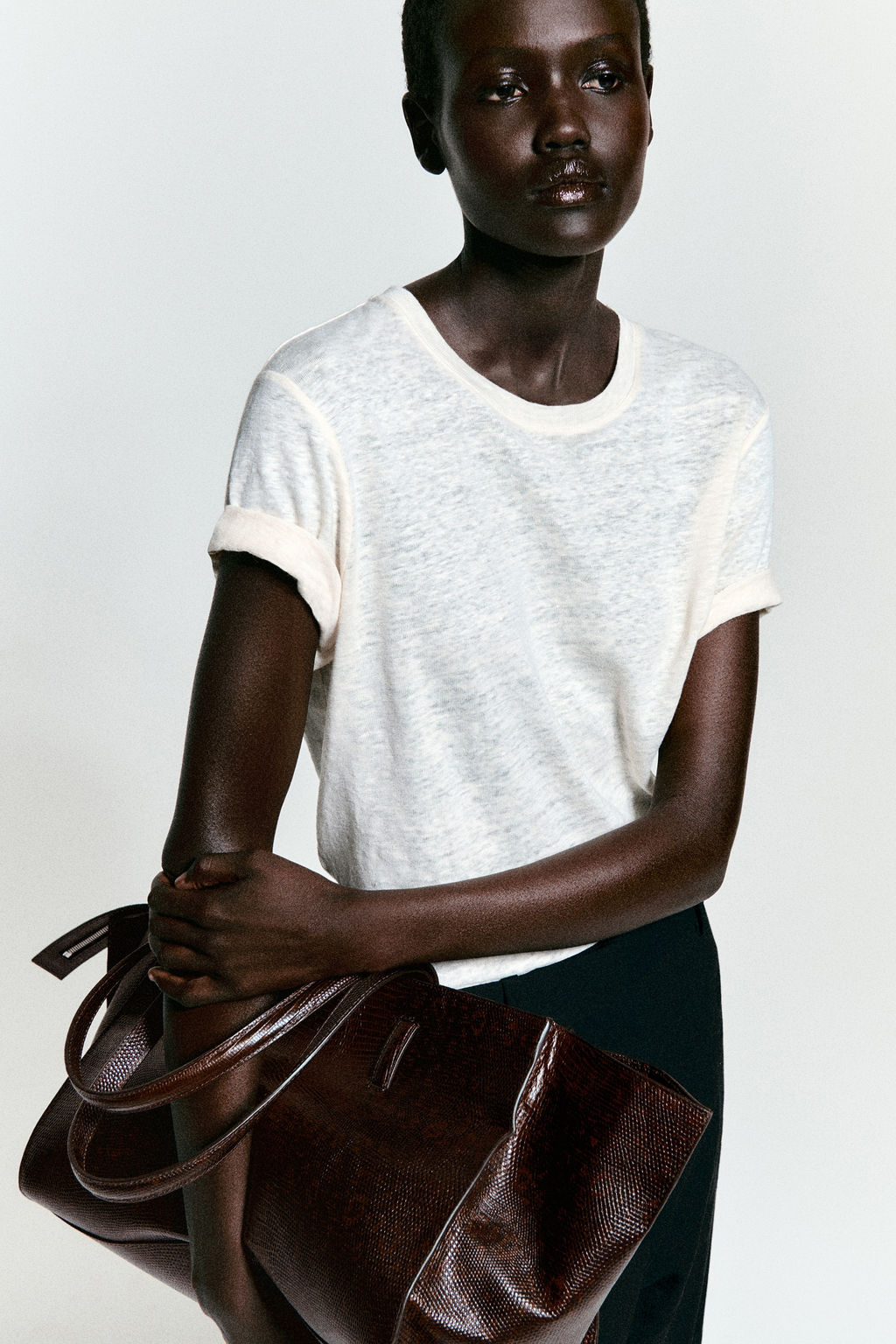 CAMISETA DE LINO CON CUELLO REDONDO - H&m фото 5