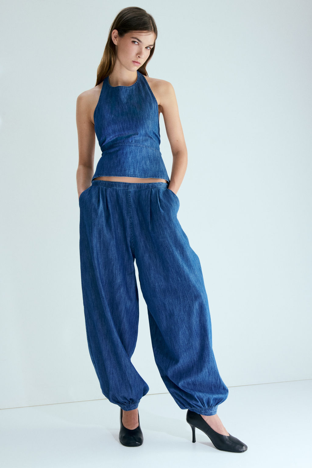 Top denim con escote halter - H&m фото 3