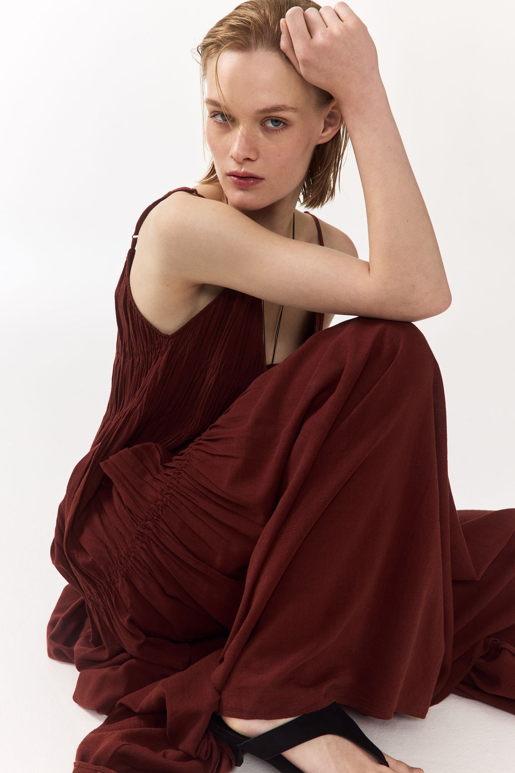 Vestido fruncido con tirantes espagueti - H&m фото 5