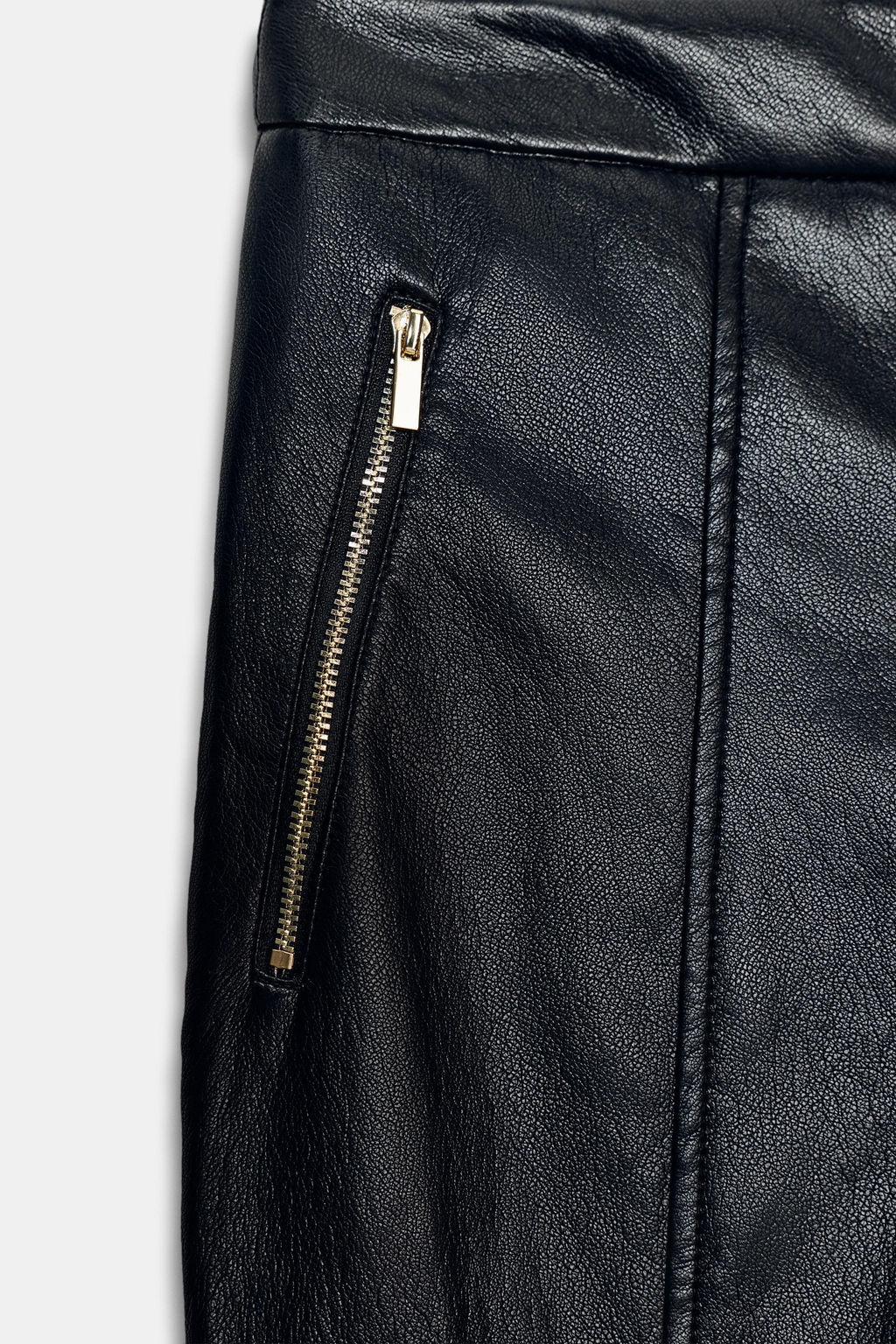FAUX LEATHER FLARE TROUSERS - Zara фото 8
