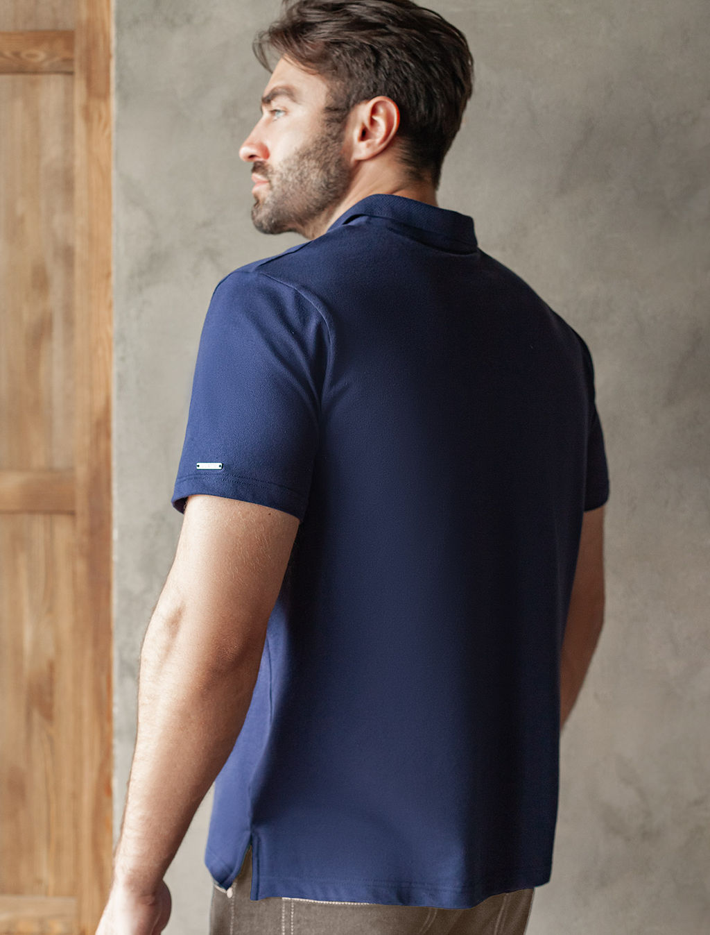 Футболка-поло из фактурного трикотажа - Vilatte фото 4