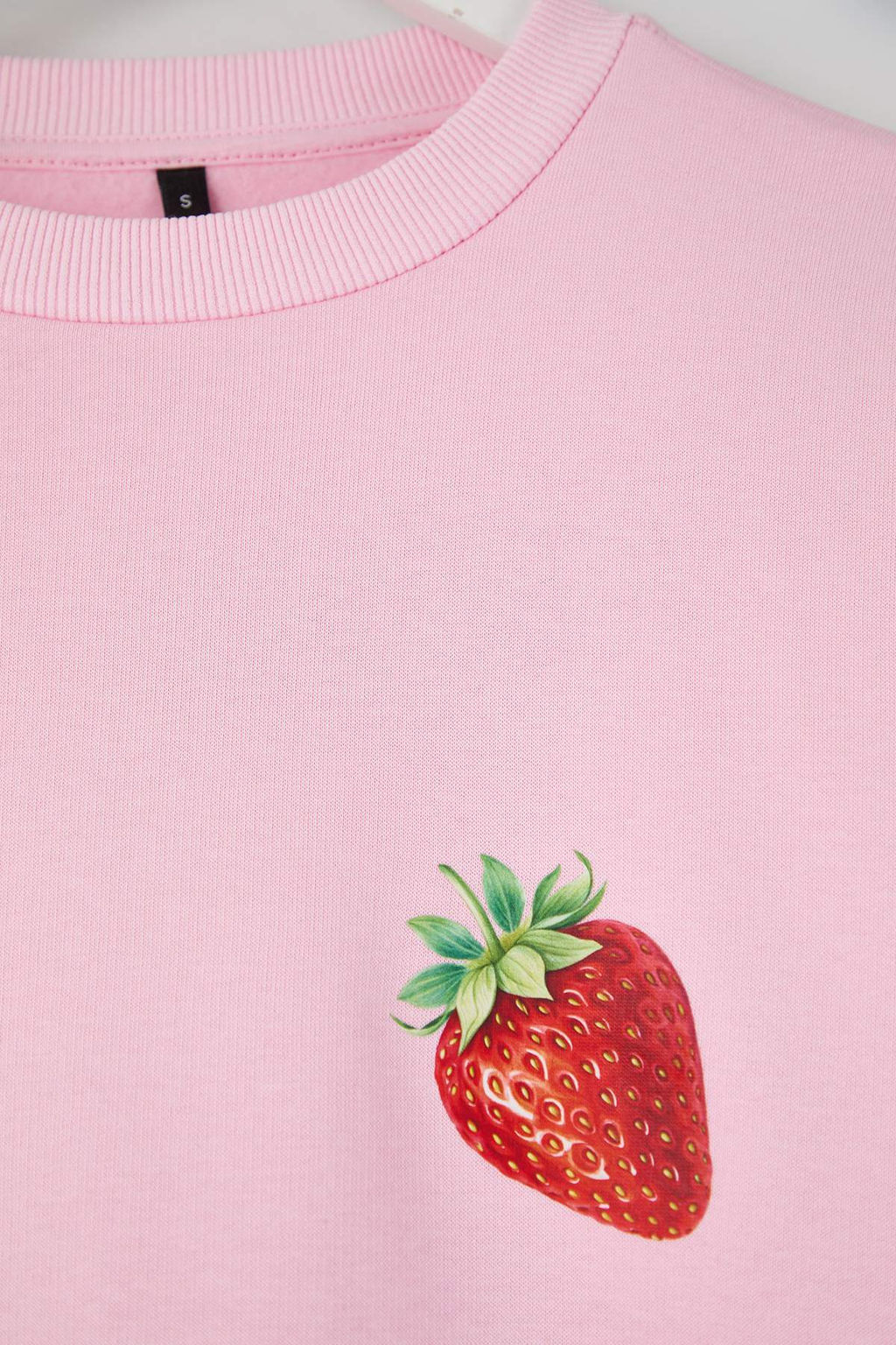 Teen Ac?k Pembe Cilek Bask?l? Ici Polarl? Orme Sweatshirt TWOAW26SW00196 - Trendyolmilla фото 2