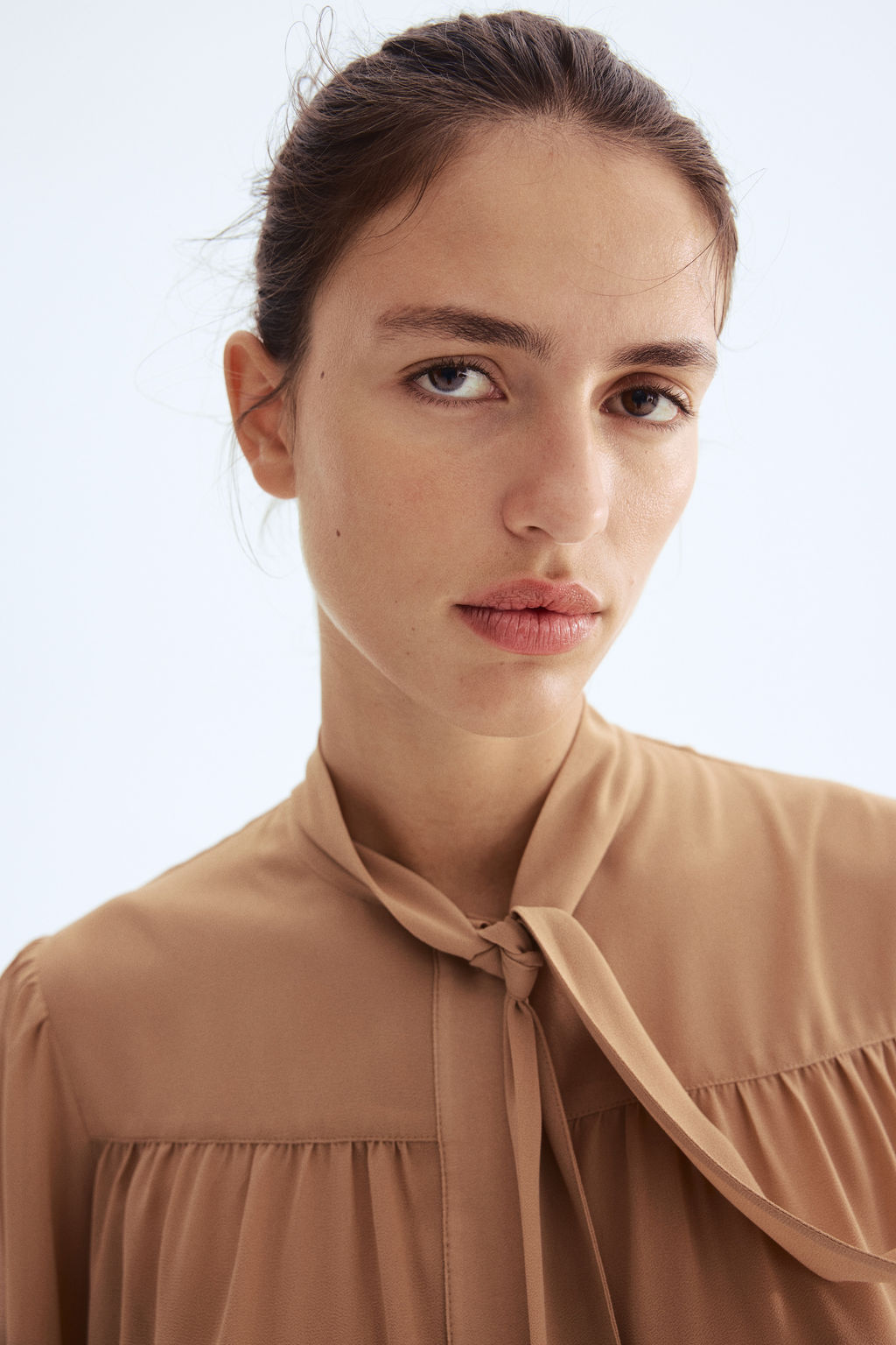 Blusa de gasa con lazada - H&m фото 4