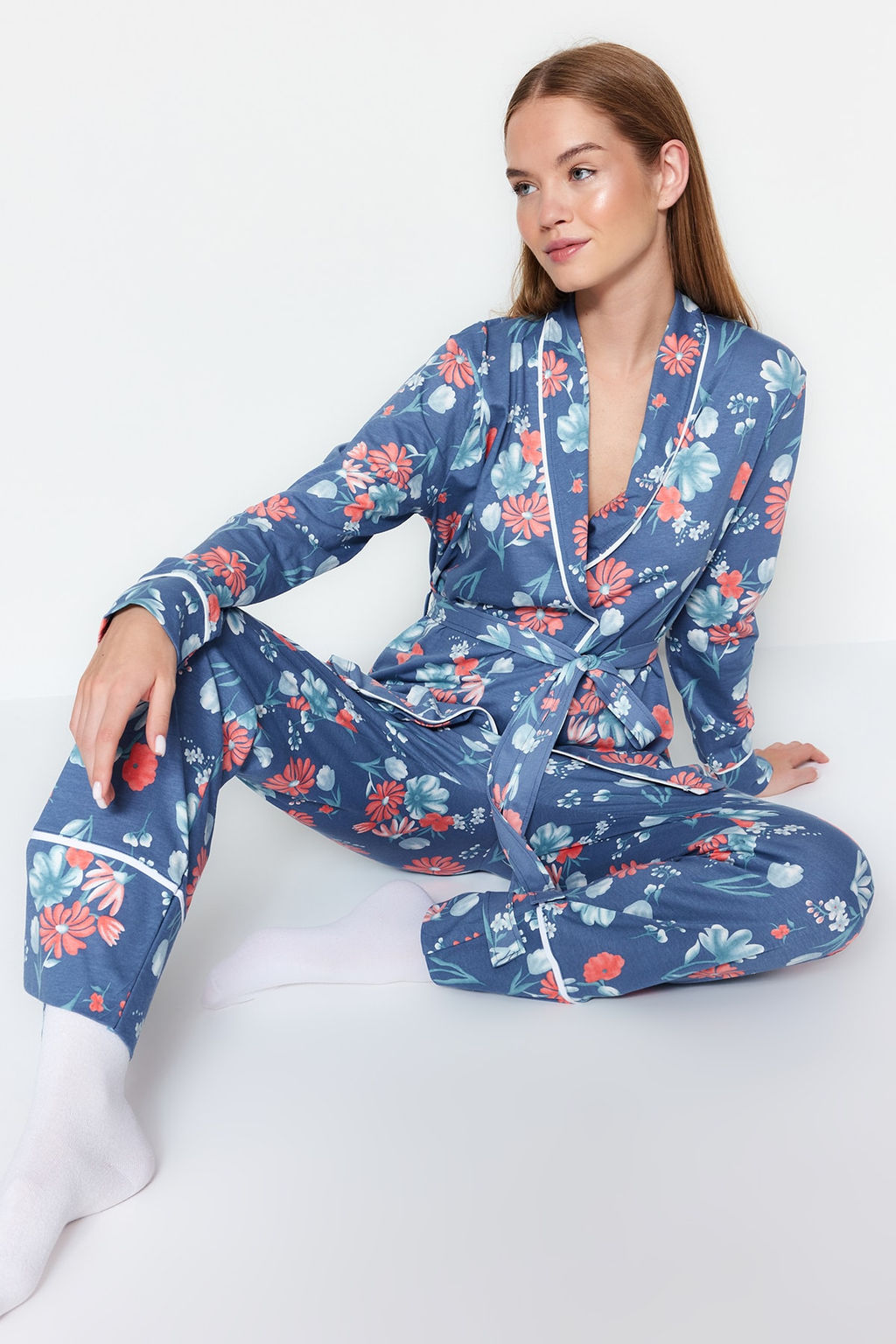 Mavi %100 Pamuklu Cicek Desenli Kruvaze Gomlek-Pantolon Orme Pijama Tak?m? THMAW21PT0584
