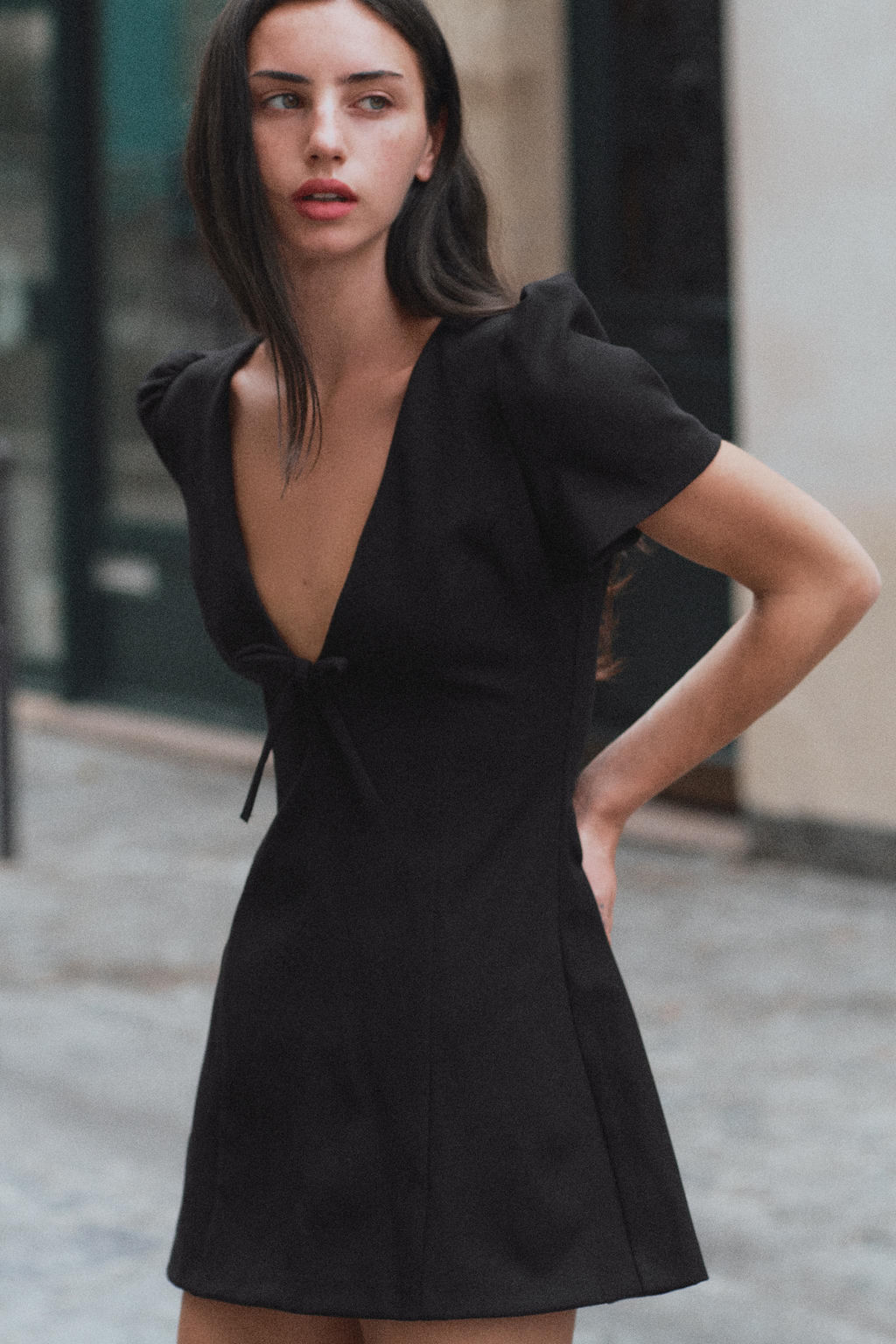 VESTIDO MINI LAZO / Negro - Zara фото 3