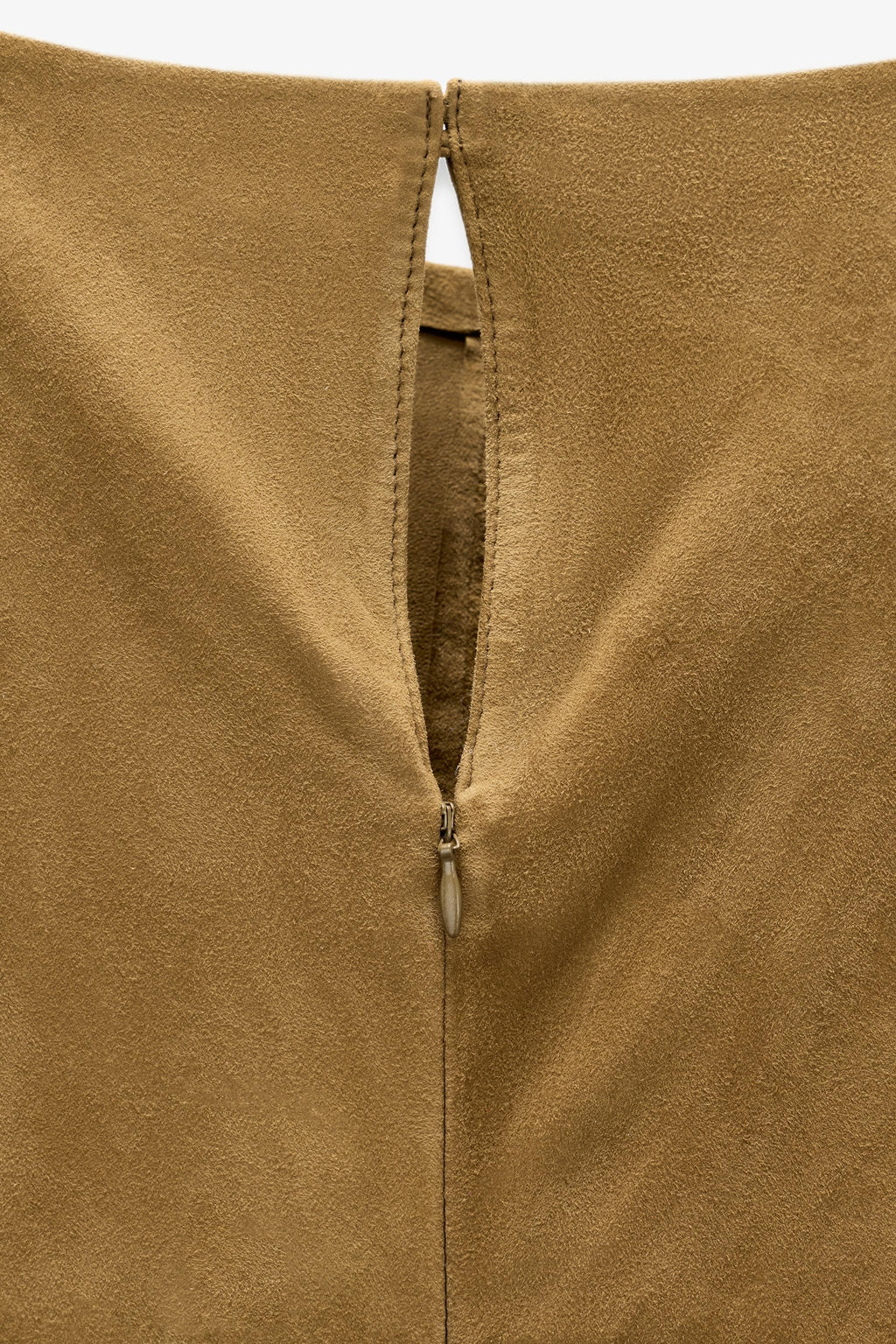 LIMITED EDITION DRAPED SUEDE LEATHER DRESS - Zara фото 8