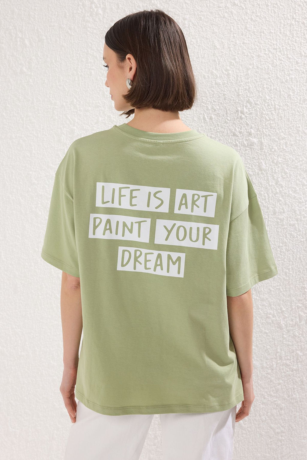 Mint %100 Pamuk Slogan Patch Detayl? Oversize/Genis Kesim Orme T-Shirt TWOSS25TS00143