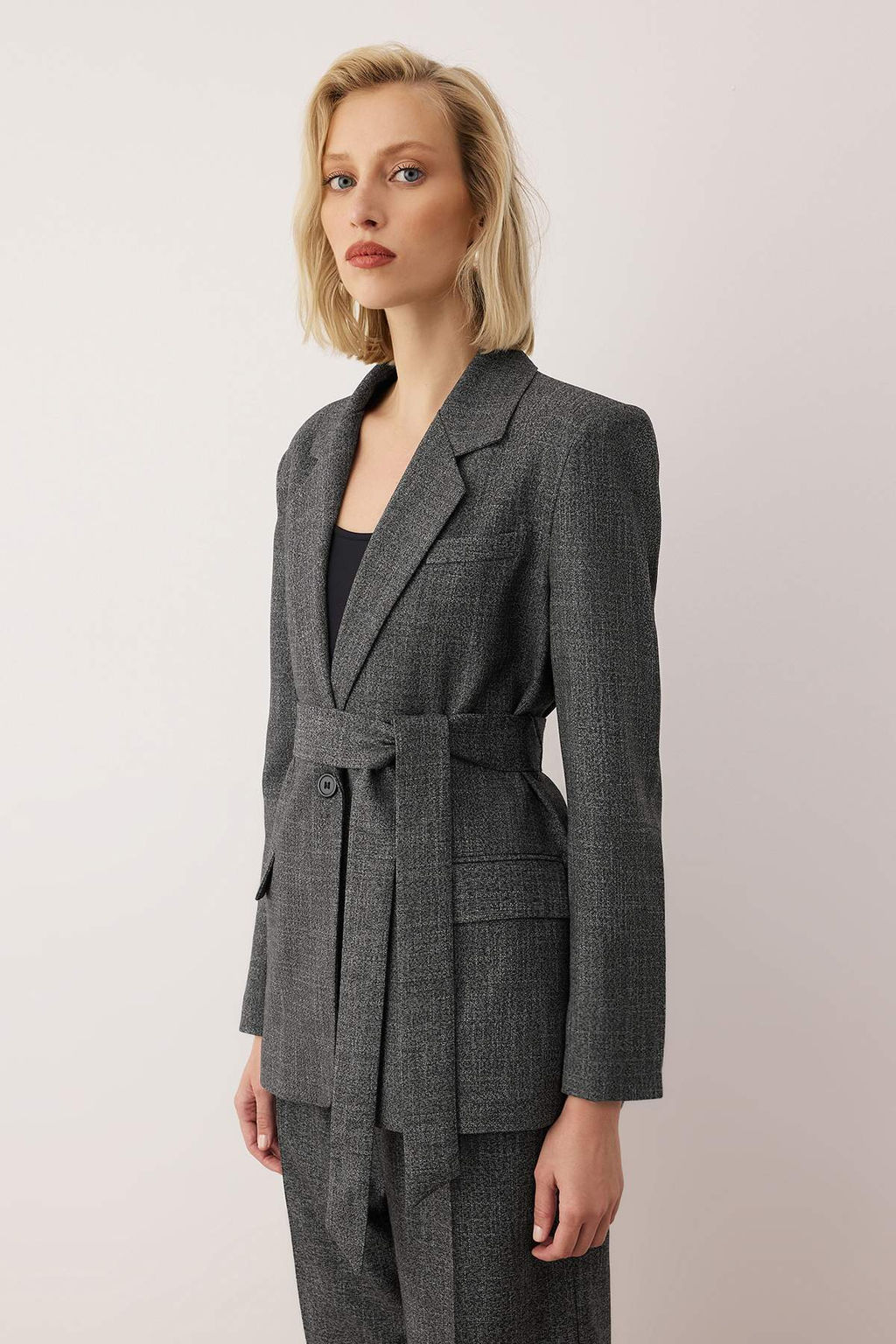 EXCLUSIVE Ozel Koleksiyon Antrasit Kusakl? Oversize Blazer Ceket TWOAW26BC00049 - Trendyolmilla фото 3