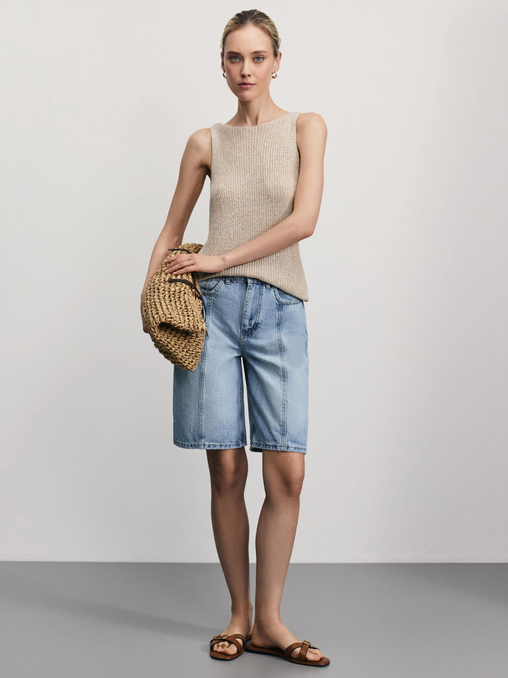 Джинсовые шорты бермуды со стрелками / Zarina