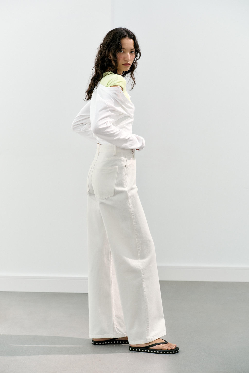 JEANS TRF EXTRA WIDE LEG TIRO ALTO / Blanco roto