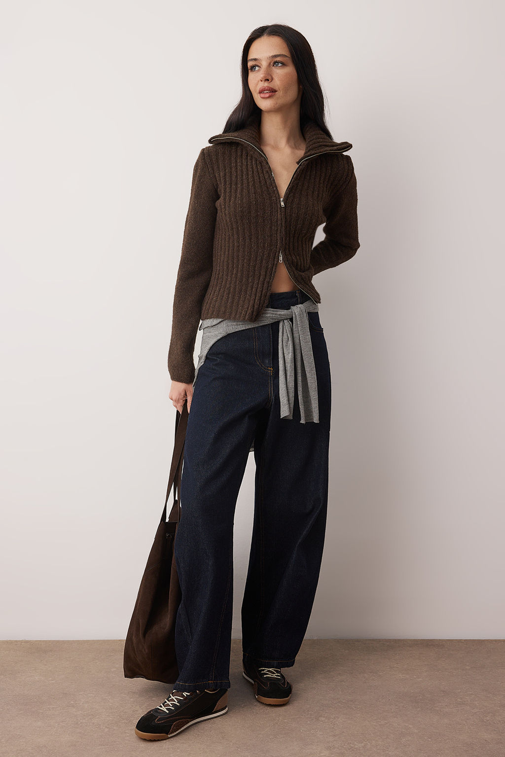 Wardrobe Essentials Koyu Gri Yun Kar?s?ml? Sakal/Tuylu Iplik Fermuarl? Triko H?rka | TWOAW26HI00149 - Trendyolmilla фото 17