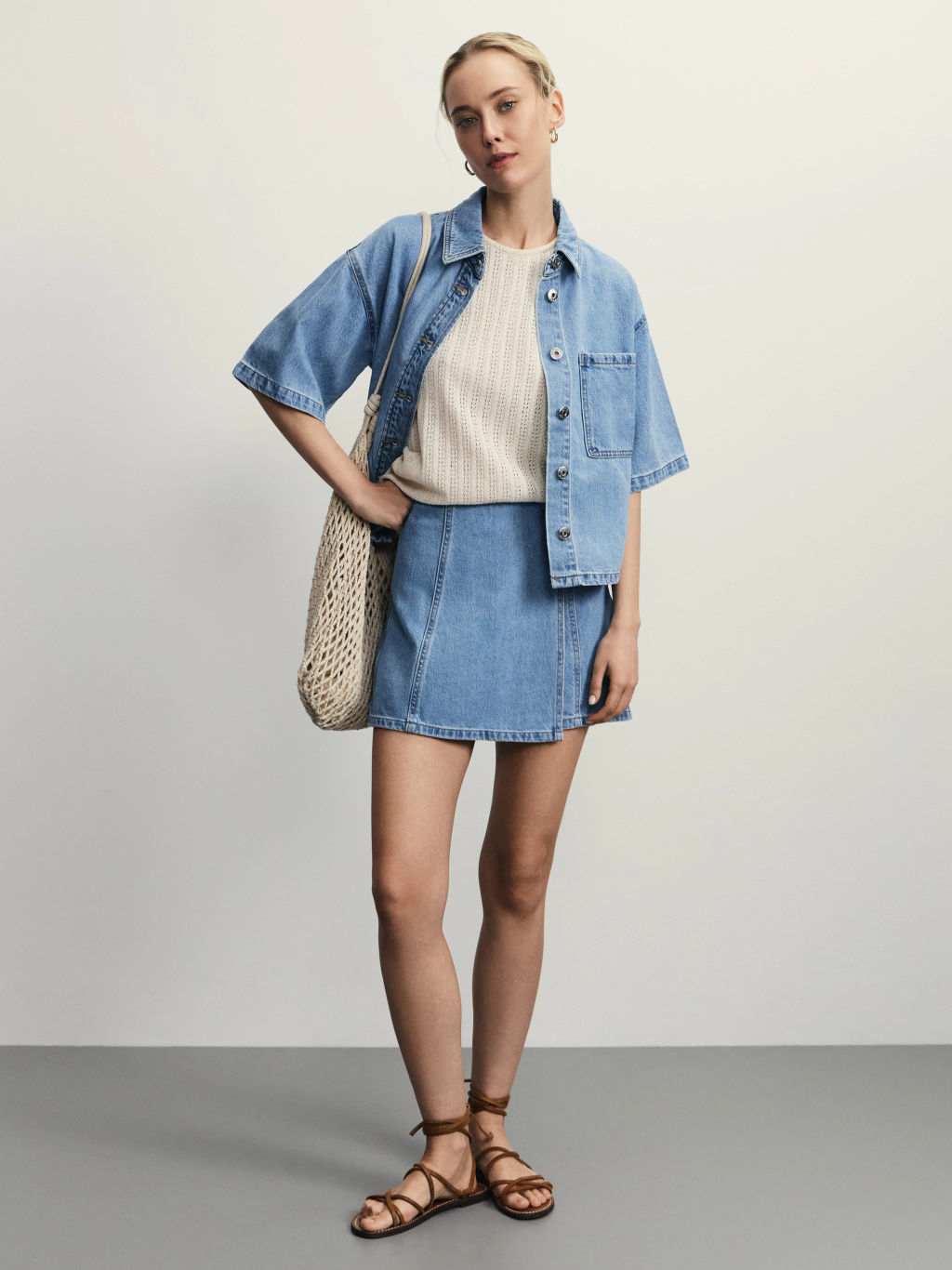 Джинсовая рубашка с коротким рукавом / Zarina  фото 2