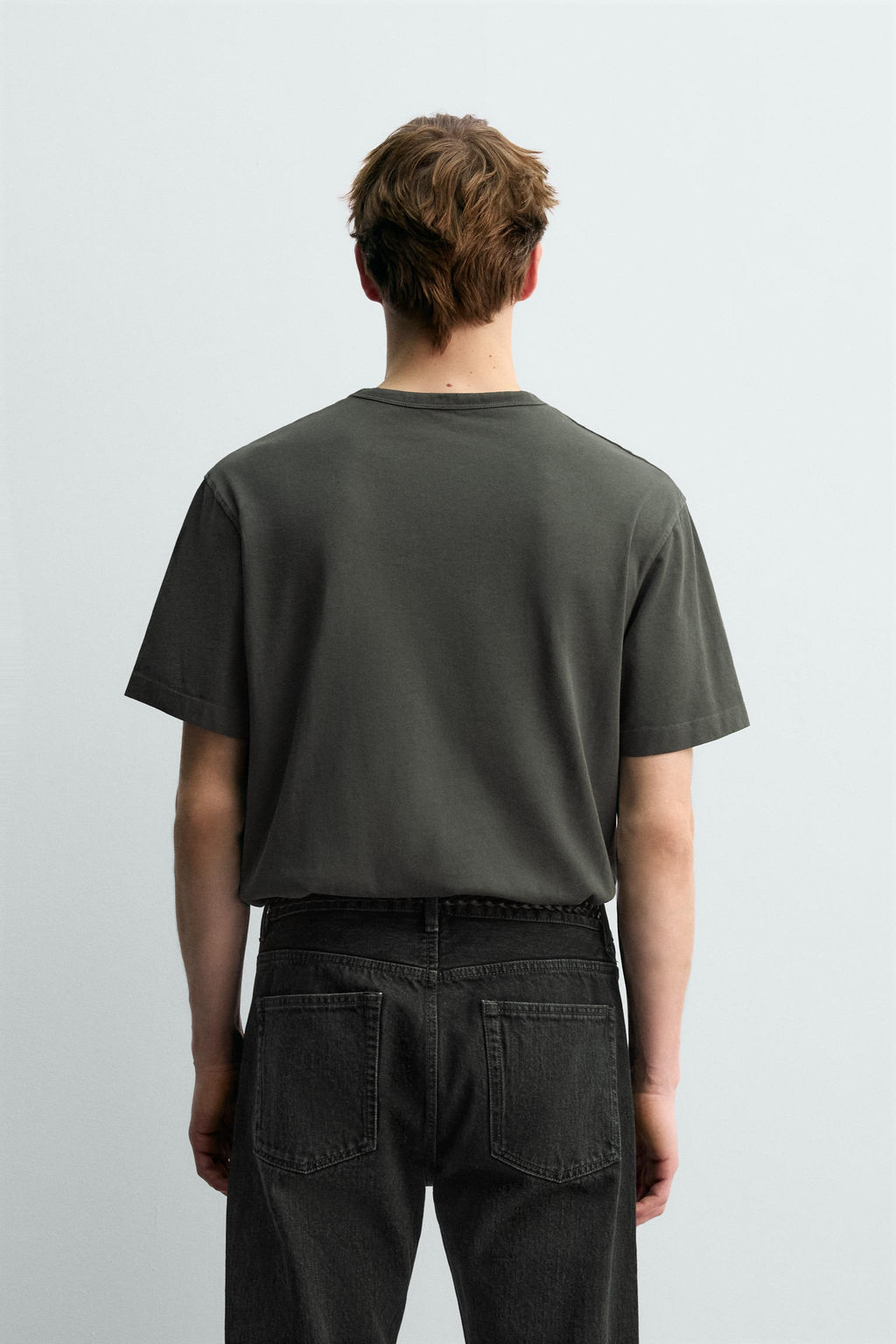 CAMISETA BOLSILLO AARON LEVINE X ZARA / Gris antracita  фото 3