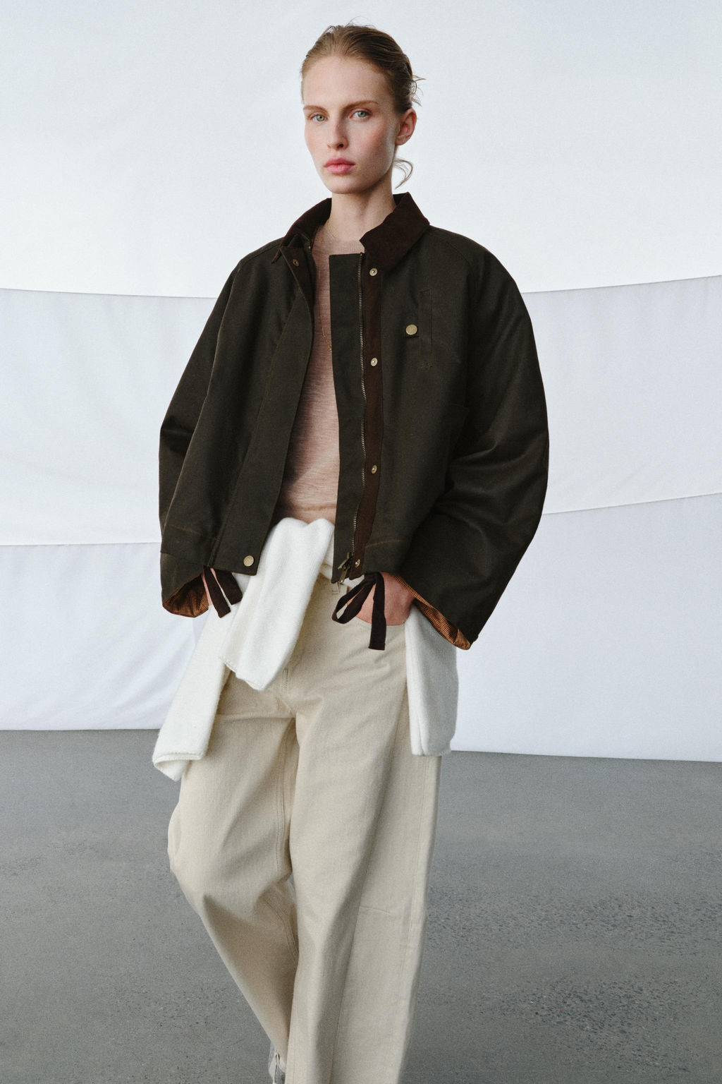 CHAQUETA ENCERADA ZW COLLECTION / Khaki - Zara фото 7