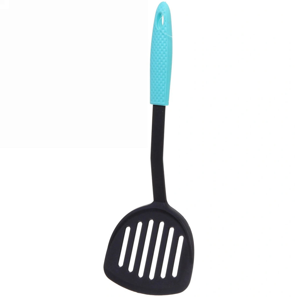 Цена за 5 шт. Лопатка кухонная пластиковая с прорезями "Гурман" широкая