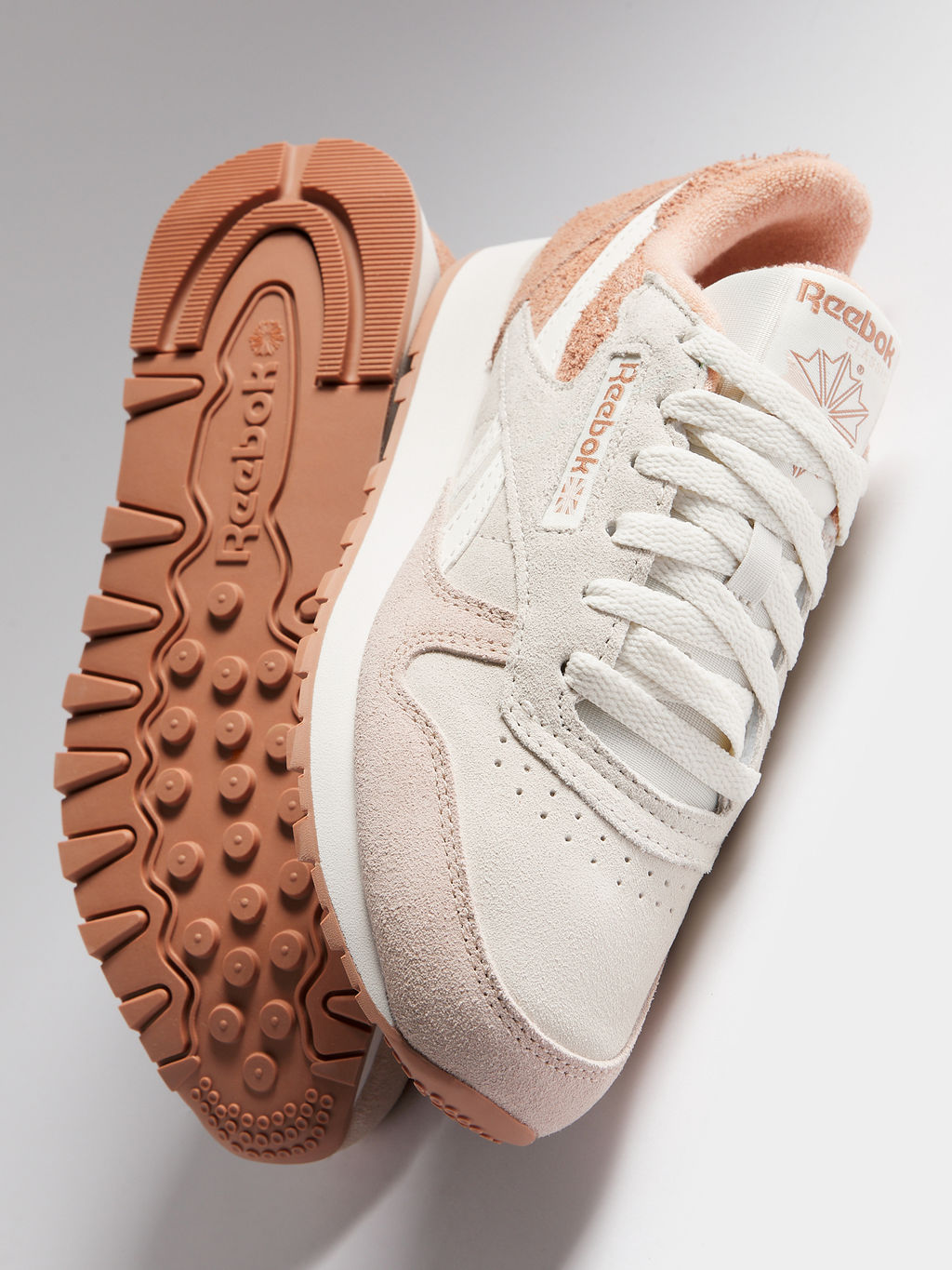 Женские кроссовки REEBOK CLASSIC LEATHER Артикул 4494026, пыльно-бежевый
