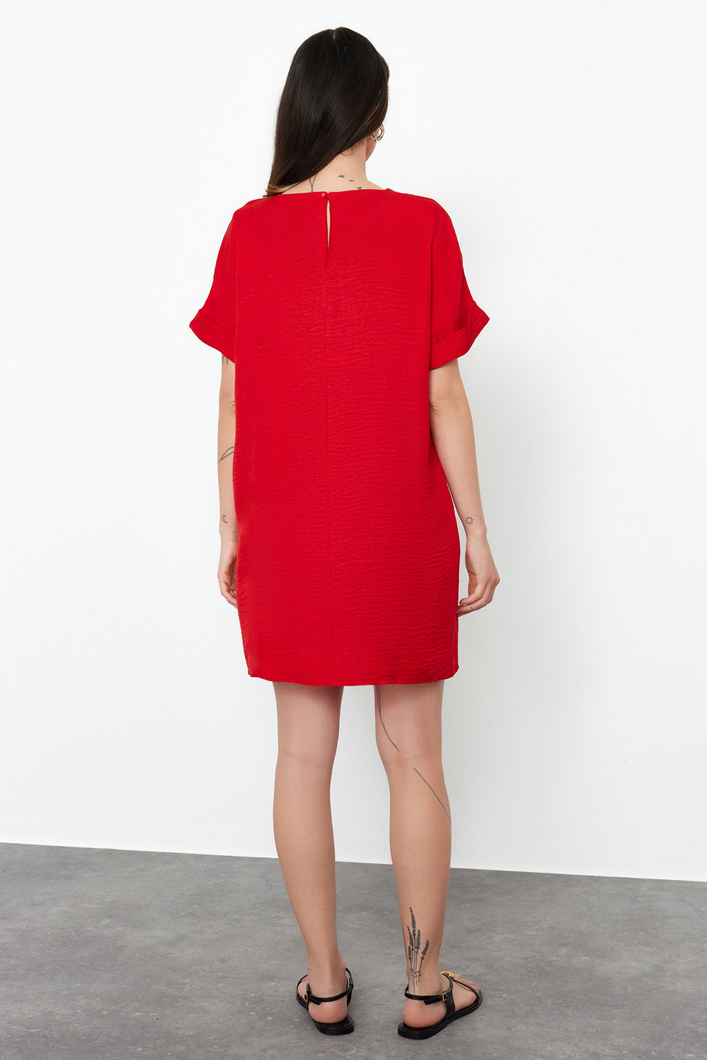 K?rm?z? Duz Kesim Mini Dokuma Elbise TWOSS24EL00765 - Trendyolmilla фото 6