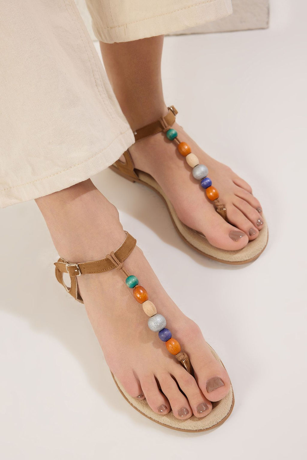 Trendyol Shoes Kahverengi Boncuk Detayl? Kad?n Parmak Aras? Sandalet TAKSS25SD00029 - Trendyolmilla фото 4