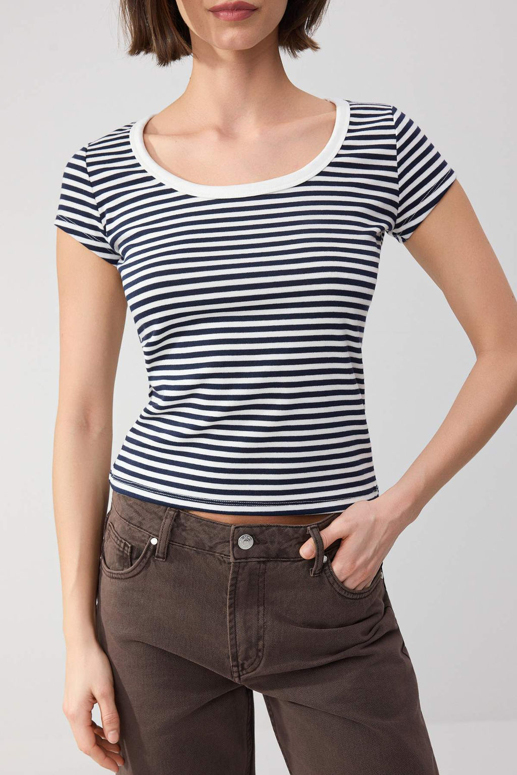 Wardrobe Essentials-Ekru Fitted/Vucuda Oturan Havuz Yaka Ay Kol Yumusak Orme Bluz TWOSS26BZ00362