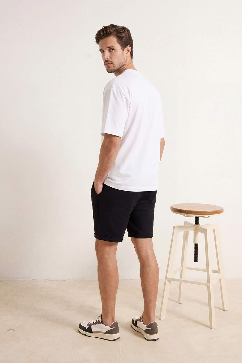 Siyah Sort & Bermuda TMNSS26SR00008 - Trendyolmilla фото 10