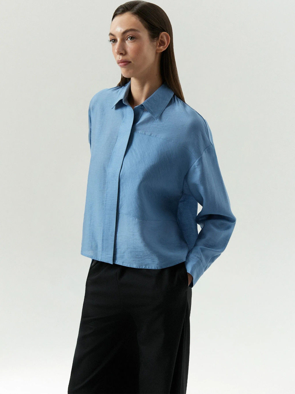ЕМКА / Укороченная рубашка из тенсела - Emka фото 2