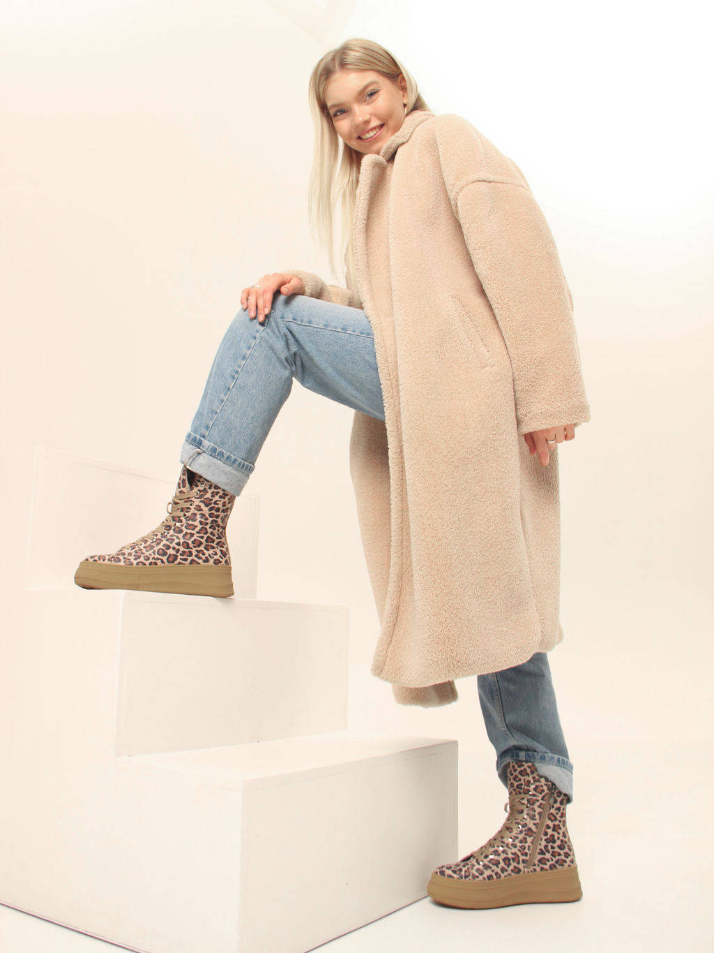 Ботинки 215.warmbr.Бежевый леопард/байка