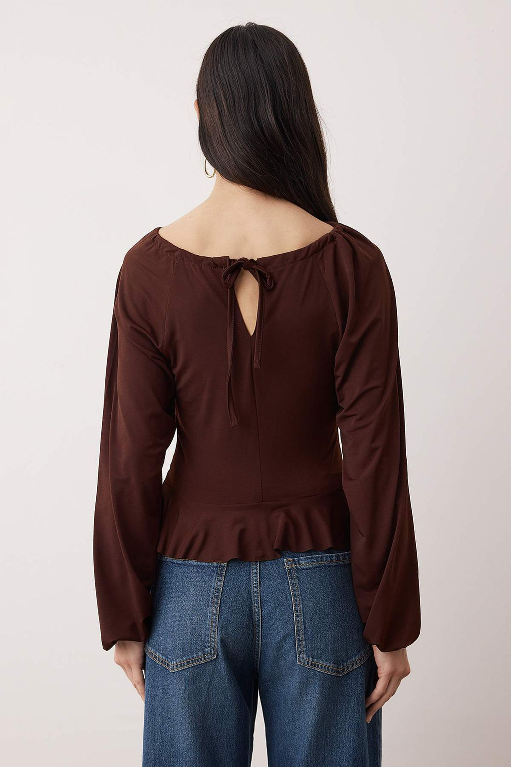 Trendyolmilla Siyah Pencere/Cut Out Detayl? Aksesuarl? Orme Bluz TPRAW24BZ00053  фото 12