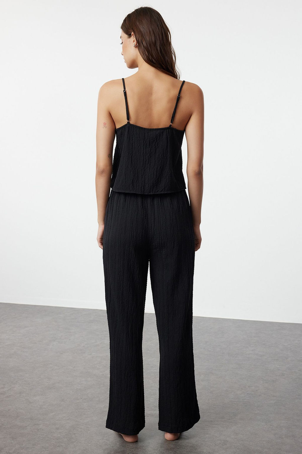 Trendyolmilla Siyah Baglama Detayl? Ip Ask?l? Dokuma Pijama Tak?m? THMSS24PT00402 фото 12