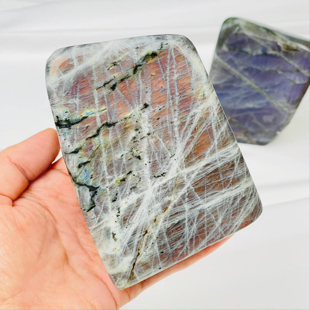 Срез (экран) из камня Лабрадор полированный