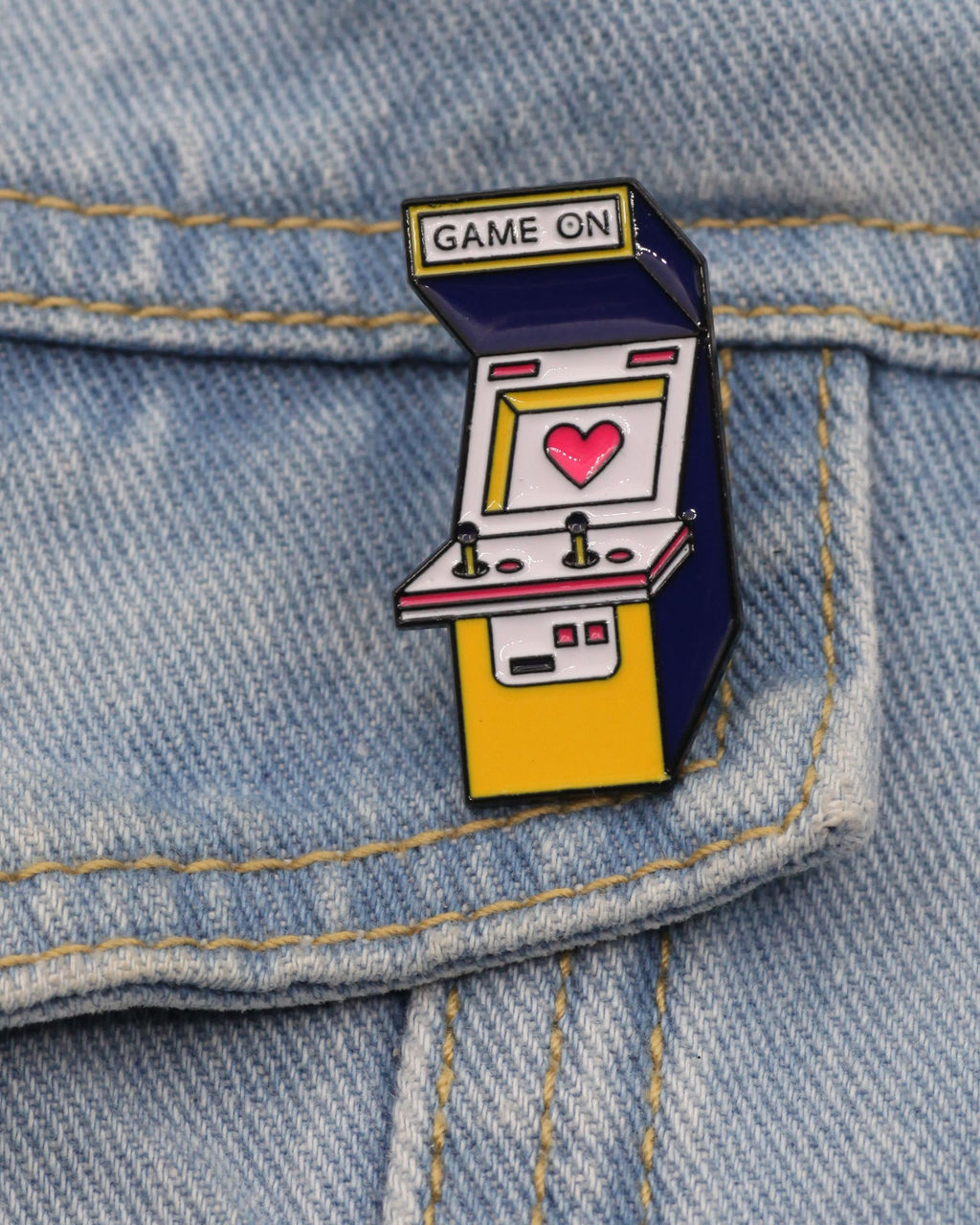 Металлический значок Game ON 2*3,4 см - Krumpy фото 2