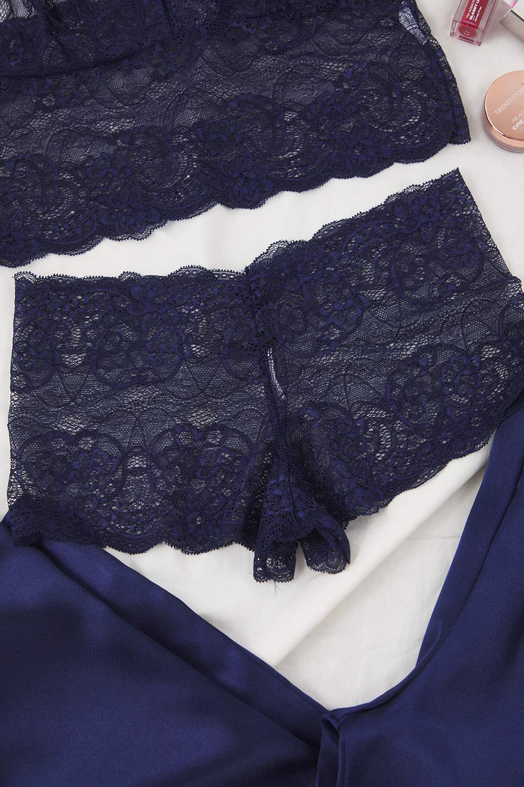 Lacivert 3lu Ceyiz Set Ust Dantel, Alt Saten Ask?l? Kulotlu Dokuma Pijama Tak?m? THMAW26PT00077