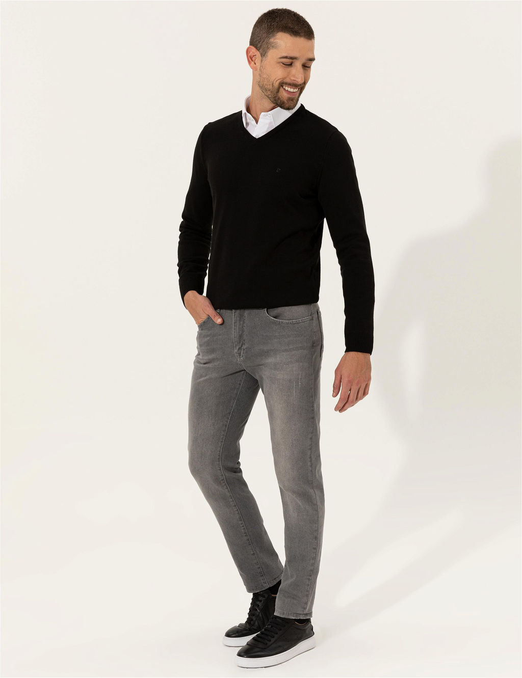 Siyah Slim Fit V Yaka Basic Triko Kazak