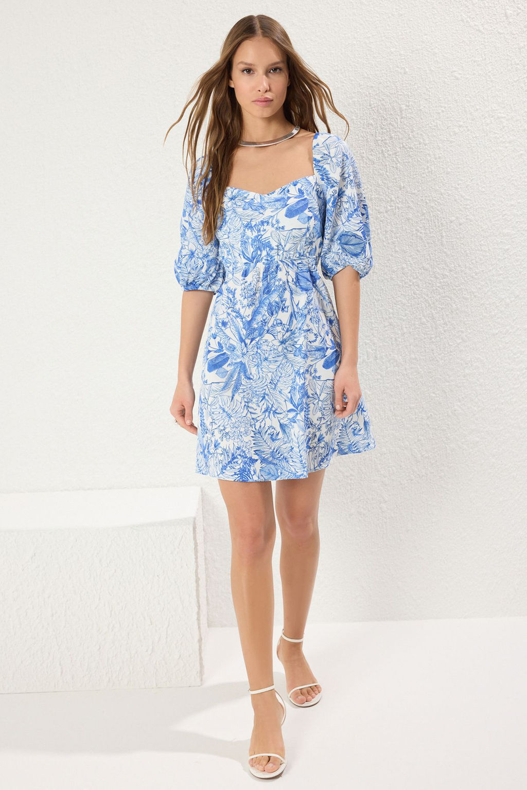 TRENDYOLMILLA Cok Renkli Cicekli Skater/Belden Ac?lan S?rt Detayl? Mini Dokuma Elbise TWOSS22EL1107 фото 2